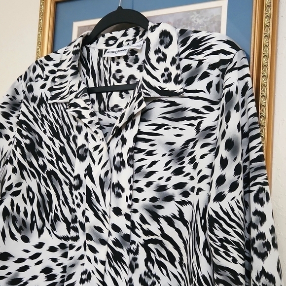 Animal Print Career Formal Blouse Size 14 Hidden Buttons Party Wedding Church - Picture 2 of 9